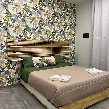 Napoli Centro-La Casa Di Salvatore Наполи Екстериор снимка
